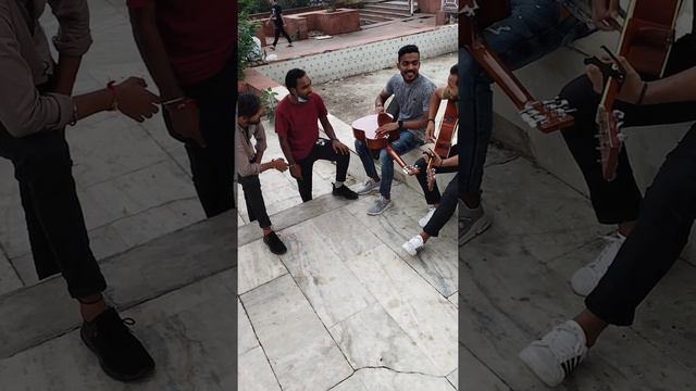 Ye jo halka halka suroor / Nusrat Fateh Ali Khan / Street guitarist / Delhi NSP смотреть онлайн