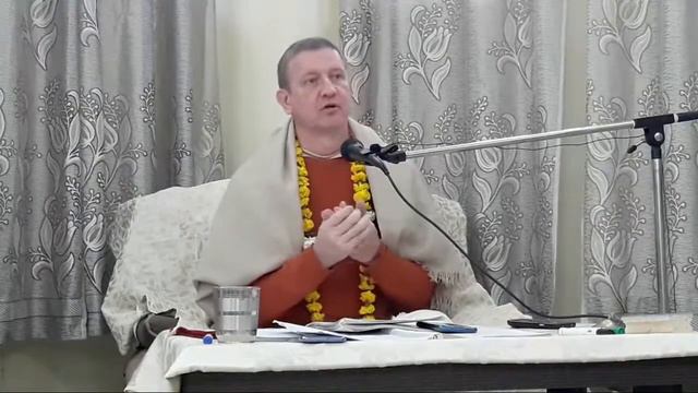 82. Е. М. Враджамани прабху. Основы философии и практики Сознания Кришны. 17.02.2020 г. Лекция 82. смотреть онлайн