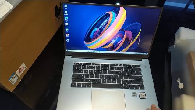 Unboxing & Test Booting Huawei Matebook D15 Intel Core i5 RAM 16GB | Macbook Pro 15 Wanna Be смотреть онлайн