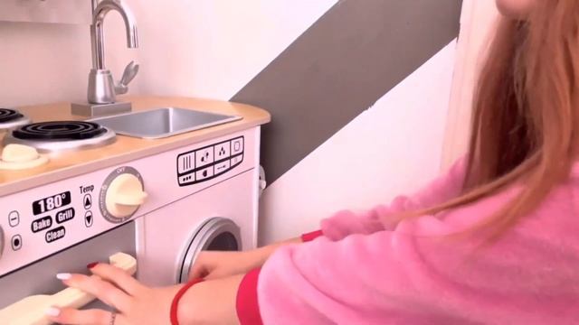 Страшный сон Кристины / Видео для детей
