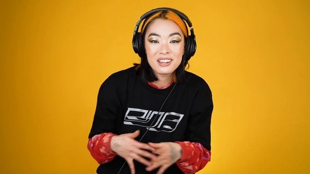 ?Chosen Family GUITAR TUTORIAL (Easy) + I REACT to fan covers | Rina Sawayama #WithMe смотреть онлайн