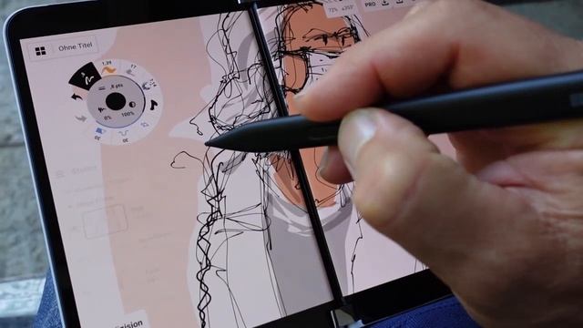 Sketching people with smartphone (Surface Duo 2) смотреть онлайн