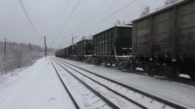 Тепловоз ЧМЭ3-1659 с грузовым составом смотреть онлайн