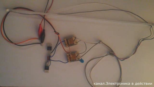 ЯРКИЙ СТУДИЙНЫЙ СВЕТ ИЗ МОНИТОРА смотреть онлайн