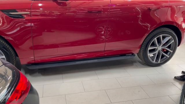 Выезжающие электропроги на примере нового Range Rover Sport смотреть онлайн