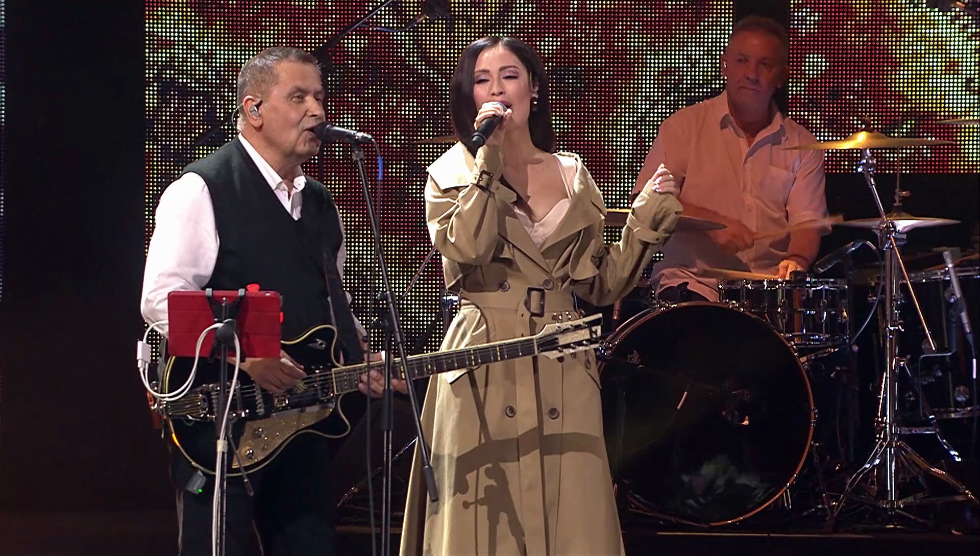 Любэ и Александра Попова - Долго смотреть онлайн