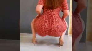 тверк танец, тряска жопы на камеру❤?