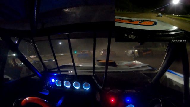 Lincoln County Raceway 5/28/21 Stock car feature смотреть онлайн