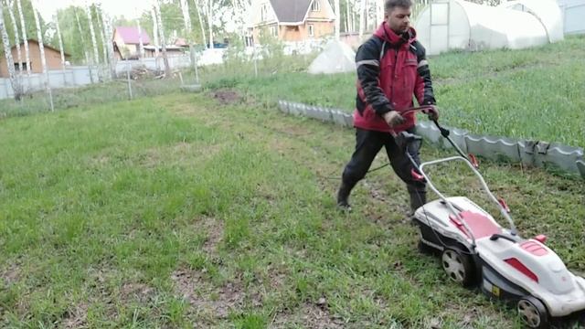 Теплица разрушена, зато много березовых веников смотреть онлайн