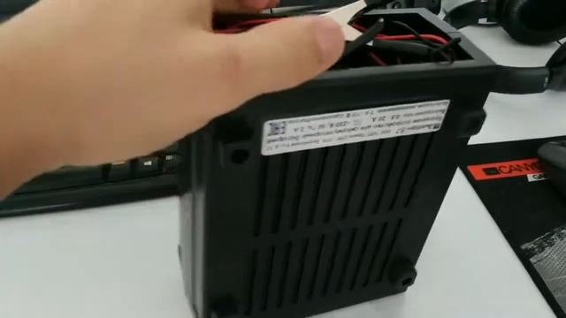 Распаковка – Зарядное устройство для аккумулятора Вымпел 57 2048 смотреть онлайн