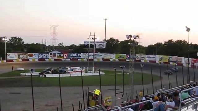 96 Dodge Neon vs. 93 Ford Probe GT смотреть онлайн