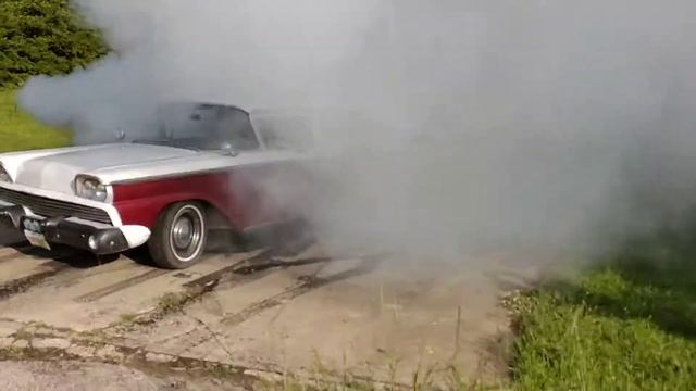 1959 Ford Fairlane 500 смотреть онлайн