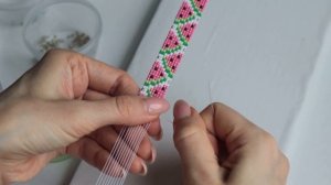 Фенечка с арбузом из бисера | Фенечка из бисера на станке | Простые браслеты из бисера