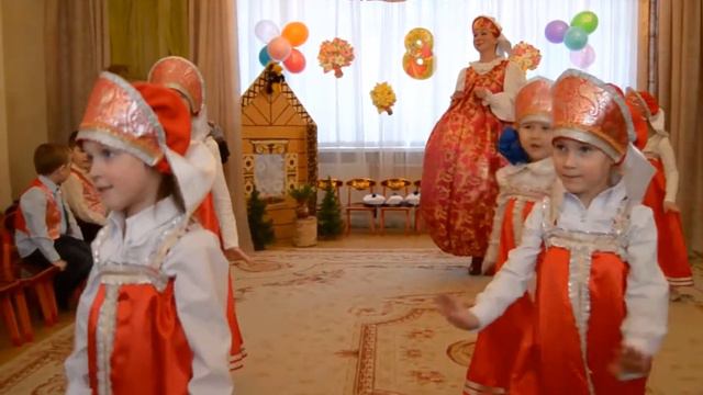 Маму поздравляют малыши смотреть онлайн