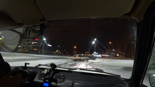 Открыли сезон. Вакханалия на парковке. Парные на жигах. смотреть онлайн