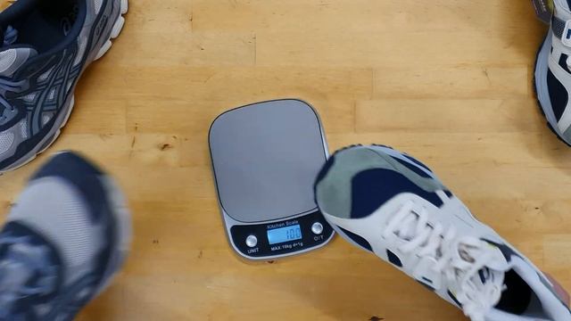 КРОССОВКИ, КОТРЫЕ ПОРВУТ ВСЕХ: Asics Gel NYC vs. Gel MC PLUS смотреть онлайн