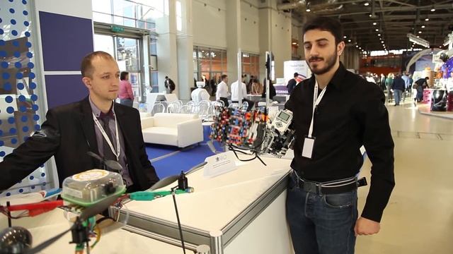 Прототип экзоскелета из Lego на "Открытых инновациях" смотреть онлайн
