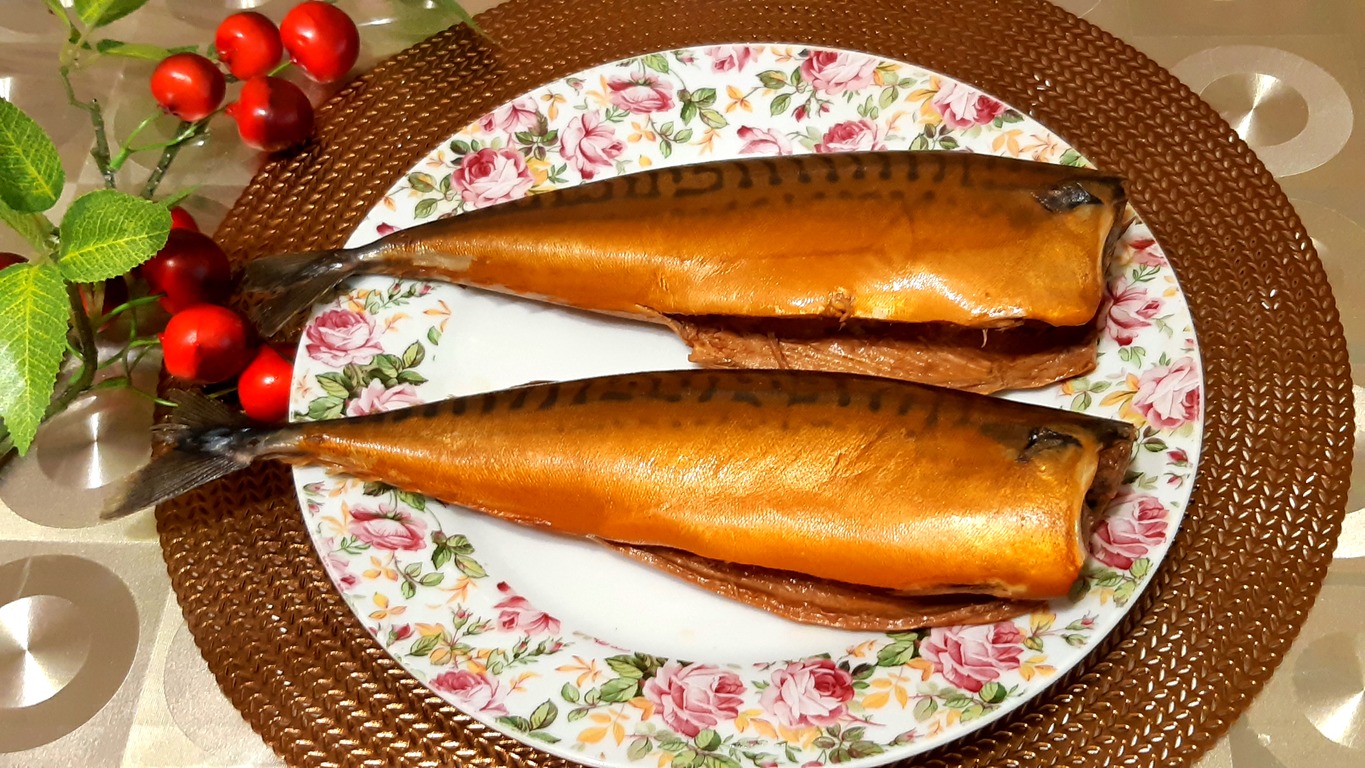 СКУMБРИЯ КАК КОПЧЁНАЯ, ПРИ ПОМОЩИ ЖИДКОГО ДЫМА Кулинарный рецепт смотреть онлайн