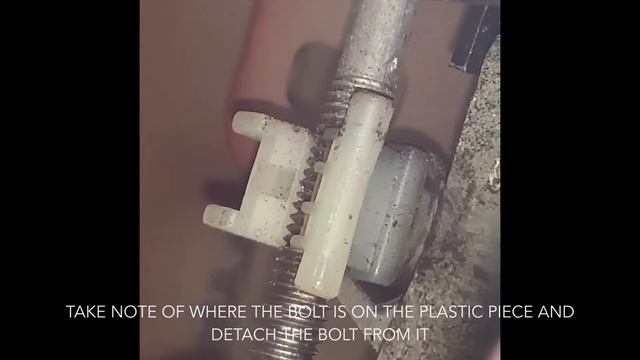 How to Remove a Door Handle from a 2007 Mustang GT/CS смотреть онлайн