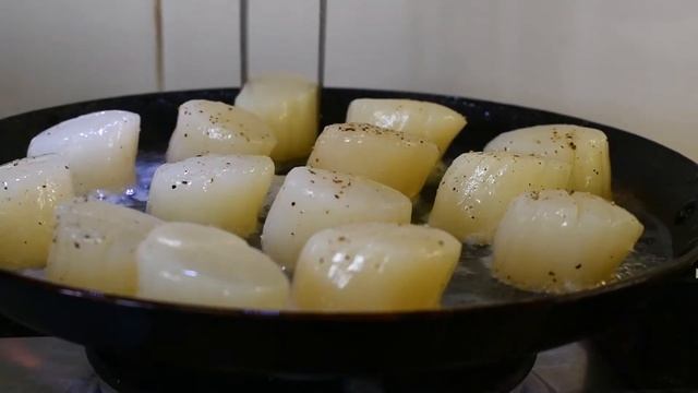 Ризотто с морскими гребешками. Отличное блюдо, чтобы удивить своих близких! смотреть онлайн