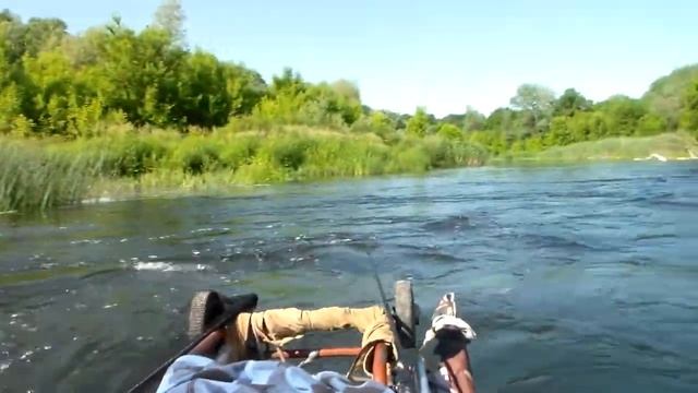 Река Сев.Донец.Редкий кадр- атака щуки ( на 2 мин.45 сек.) смотреть онлайн