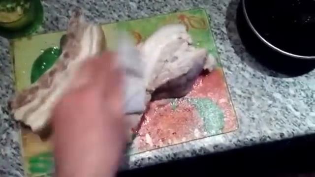 Солим свиную грудинку, свойская кухня. смотреть онлайн