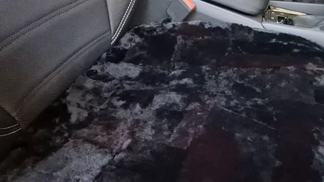 НАКИДКИ НА СИДЕНЬЕ АВТОМОБИЛЯ ИЗ КУСКОВОЙ ОВЧИНЫ (КОД: 1800)