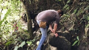 Вьетнам - Добыча драгоценных камней.