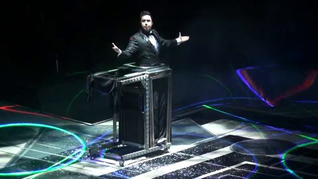 Circus. Moving parts of the body. Перемещение части тела. смотреть онлайн