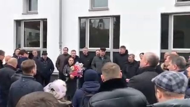 Семья Бычковых после решения суда, снимал Януш Ефимов Feb. 23. смотреть онлайн
