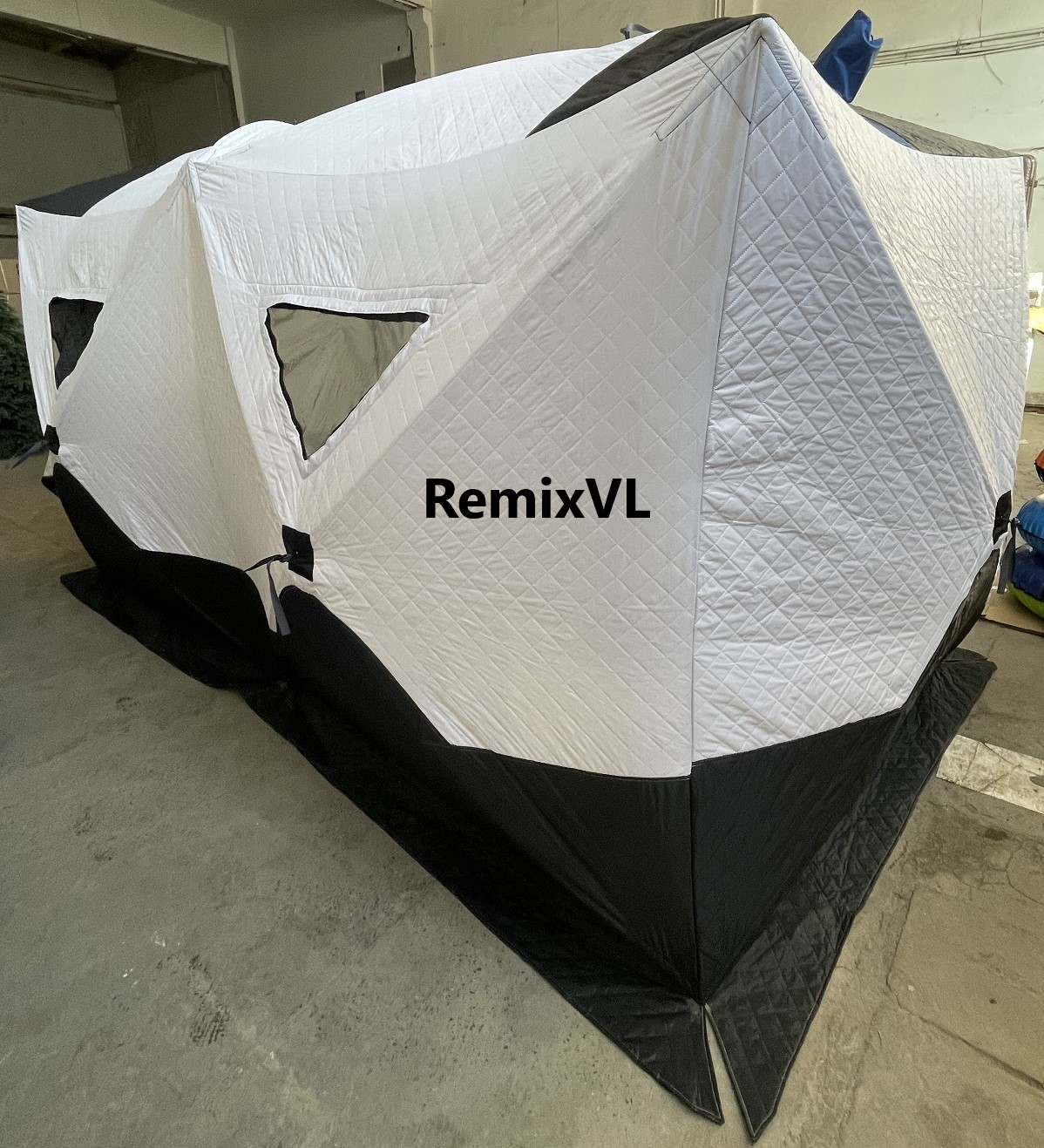 Магазин RemixVL: Видео обзор 2 входа +2 дымохода Палатка DT- 2036 утеплённая куб 200х400х230см смотреть онлайн