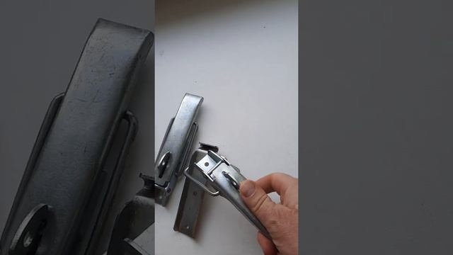 Замок борта легкового прицепа смотреть онлайн