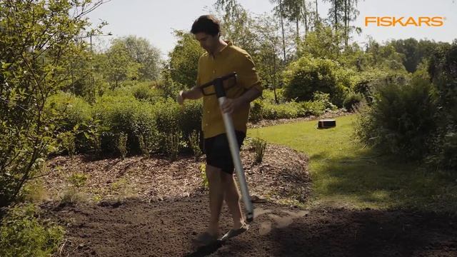Инструмент Fiskars для посадки луковичных Xact смотреть онлайн
