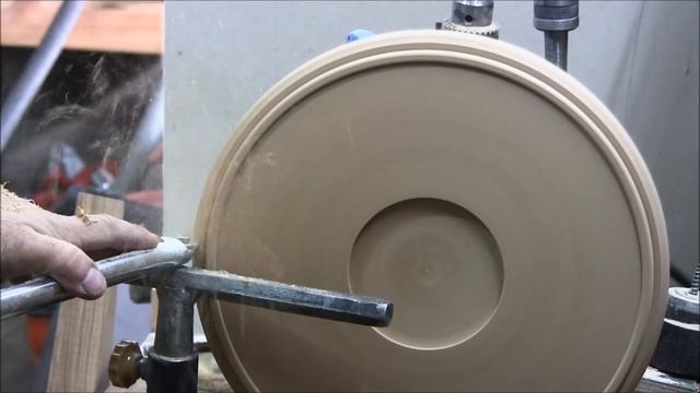 Как сделать тарелку для пиццы на токарном по дереву . Материал дуб. Plate for pizza. Material oak смотреть онлайн