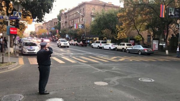 Кортеж Дмитрия Медведева в Ереване - Armenia Yerevan 2017