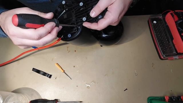 Piccolo XS | DOLCE GUSTO - Step by step disassembly - KRUPS KP1A смотреть онлайн