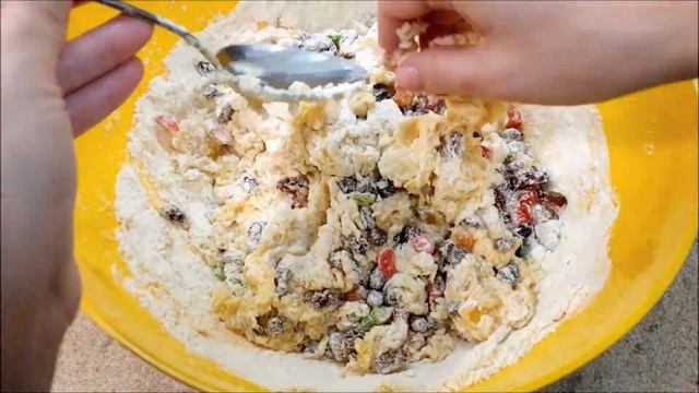 Рецепт пасхального кулича на венском тесте. Вкусные и простые венские куличи на Пасху 2021! смотреть онлайн