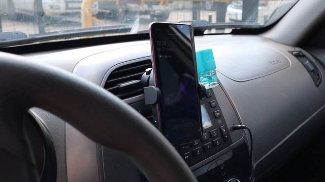 Обзор беспроводного зарядного устройство для автомобиля Xiaomi Wireless Car Charger смотреть онлайн