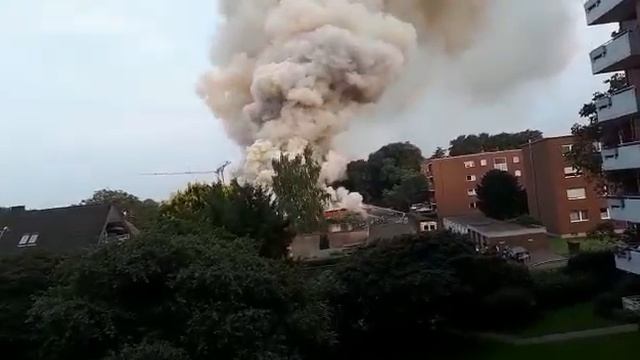 10.06 Rewe in Frechen brennt? смотреть онлайн