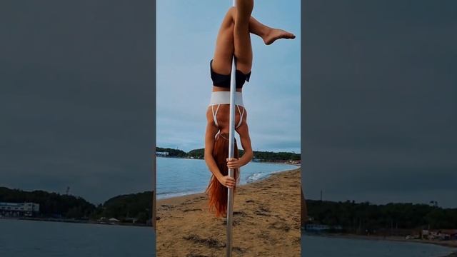 танец на пилоне . Pole Dence. связка начальный уровень смотреть онлайн