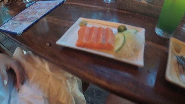 Кафе и рестораны (ЕДА) о.Боракай смотреть онлайн