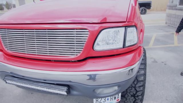 Spotlight - 2001 Ford F150 on 20x12 Fuel Throttle's смотреть онлайн