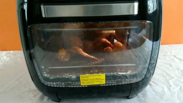 Delicioso almuerzo con alitas de pollo en freidora de aire. смотреть онлайн