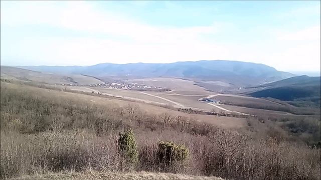 Анапа. На гору вдоль обрыва 200 метров. Прогулка от Ласточкиных гнезд. смотреть онлайн