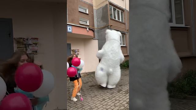 Папа поздравил дочку с Днём Рождения смотреть онлайн