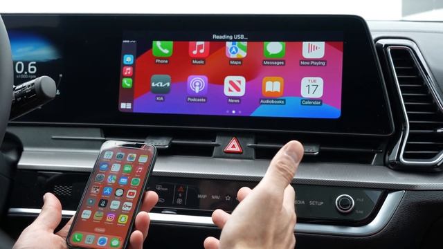 How to Connect Apple CarPlay in Your 2024 Kia Sportage смотреть онлайн