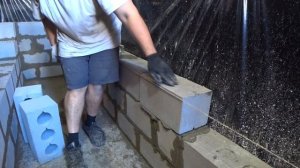 Ремонт УАЗ 469, правильная регулировка тормозных колодок, установка музыки, построил яму в гараже.