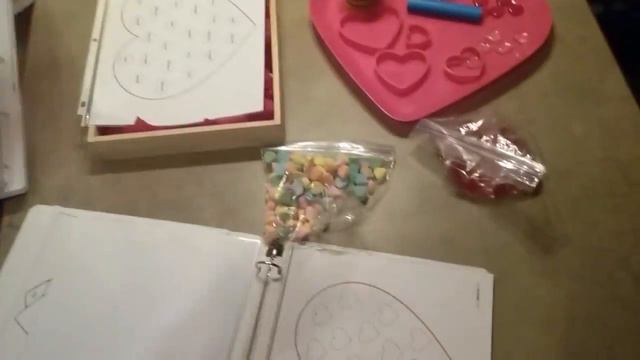 Valentines Sensory Bin and Reading Chart! смотреть онлайн