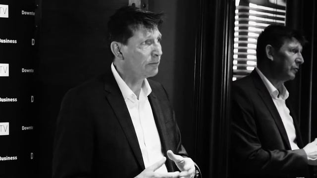 Leaders Lunch with Simon Bedford смотреть онлайн