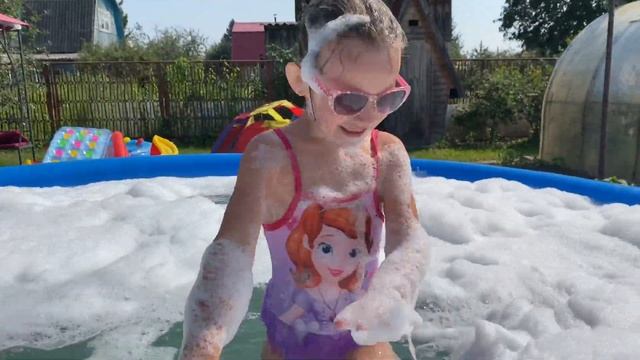 Пенная вечеринка на даче смотреть онлайн